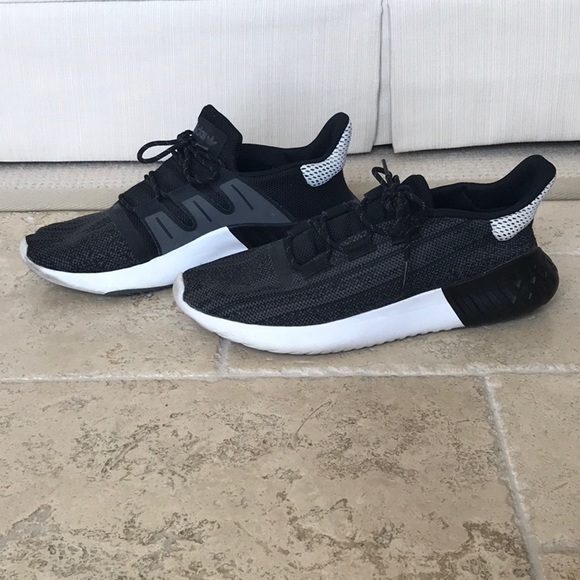 Mens ADIDAS sneakers - Picture 1 of 4